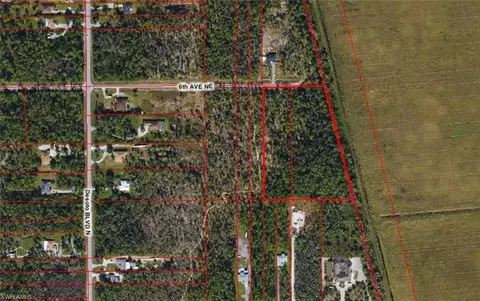 4720 6th Ave NE, Naples, FL 34120