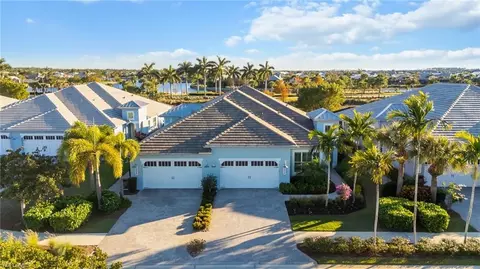 Exterior - 5672 Highbourne Dr, Naples, FL 34113 photo 4 of 6