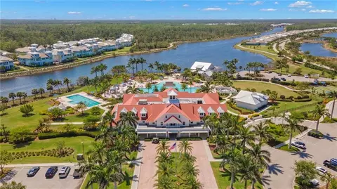 View/Area - 5672 Highbourne Dr, Naples, FL 34113 photo 9 of 12