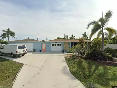 864 SE 41st St, Cape Coral, FL 33904