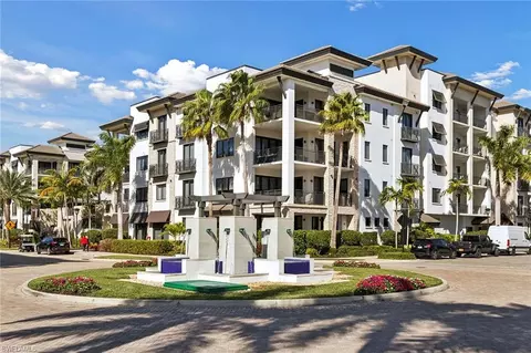 1135 3rd Ave S #119, Naples, FL 34102