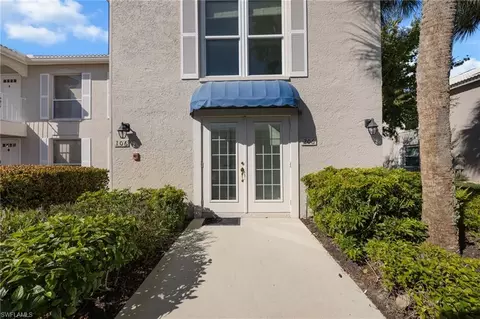 815 Gulf Pavilion Dr #206, Naples, FL 34108