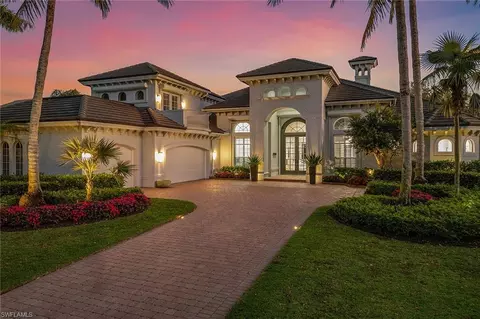 538 Riviera Dr, Naples, FL 34103