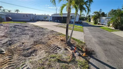 20651 River Dr, Estero, FL 33928 photo 7