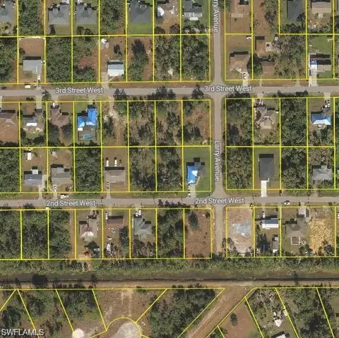 5202 2nd St W, Lehigh Acres, FL 33971