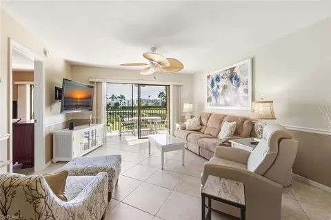 7320 Province Way #2202, Naples, FL 34104