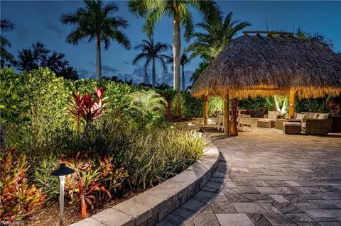 13526 Snook Cir, Naples, FL 34114