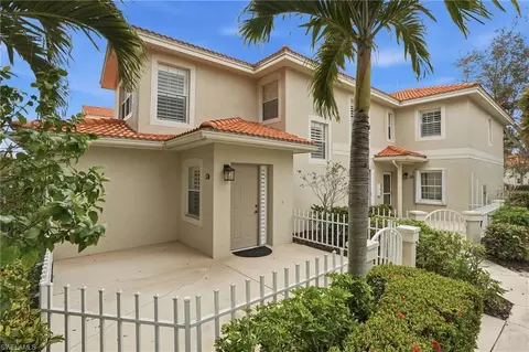 7680 Oleander Gate Dr #J202, Naples, FL 34109