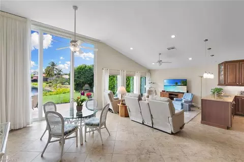 6737 Autumn Woods Blvd, Naples, FL 34109