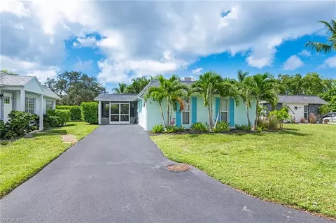 30 Kings Rd #A39, Naples, FL 34112