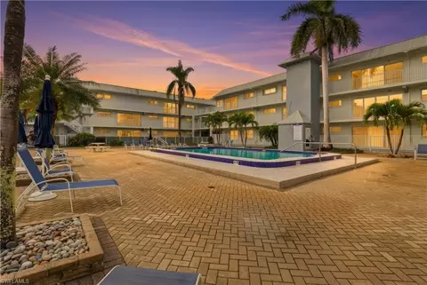 1100 8th Ave S #213B, Naples, FL 34102