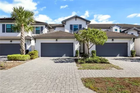 7540 Carnegie Way, Naples, FL 34119