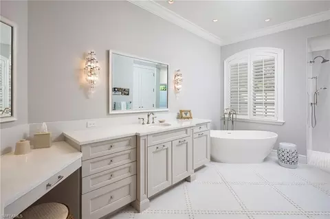 Bath - 6975 Greentree Dr, Naples, FL 34108 photo 1 of 6