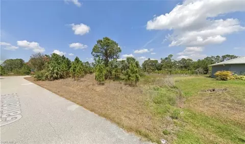1135 Garibaldi St E, Lehigh Acres, FL 33974