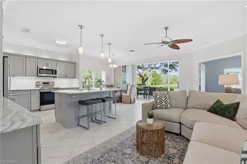 5655 Northboro Dr #101, Naples, FL 34110