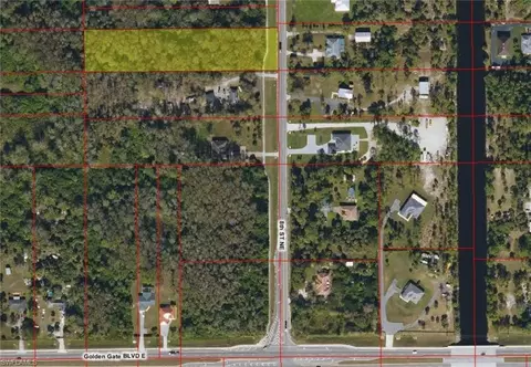 Nnn 8th St Ne, Naples, FL 34120