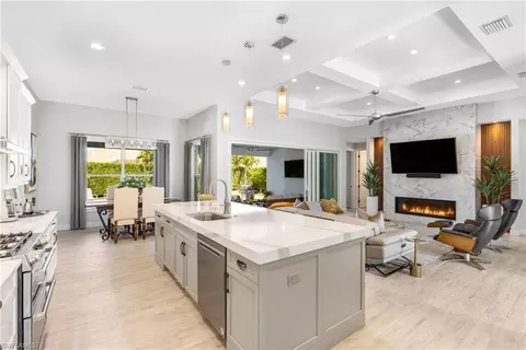 Kitchen - 29 Johnnycake Dr, Naples, FL 34110 photo 2 of 4
