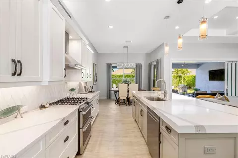 Kitchen - 29 Johnnycake Dr, Naples, FL 34110 photo 4 of 4