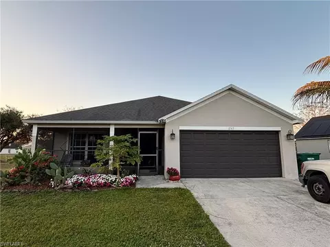 1243 Madison Ct, Immokalee, FL 34142