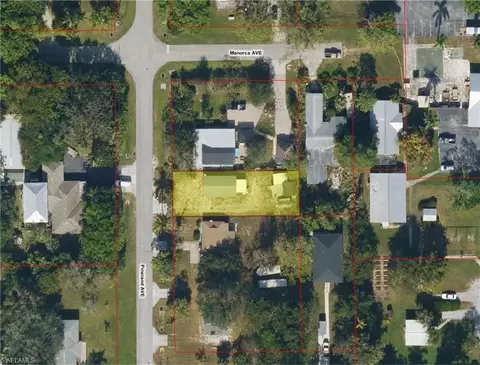 2147 Pineland Ave, Naples, FL 34112
