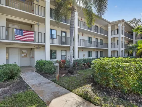 5792 Deauville Cir #A207, Naples, FL 34112