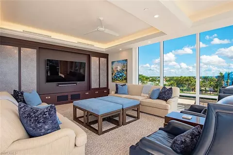 4351 Gulf Shore Blvd N #6S, Naples, FL 34103