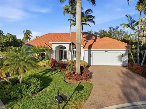 Exterior - 4785 Kittiwake Ct, Naples, FL 34119 photo 3 of 8