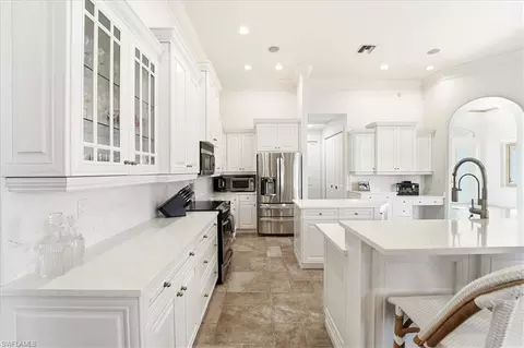 Kitchen - 4785 Kittiwake Ct, Naples, FL 34119 photo 1 of 5