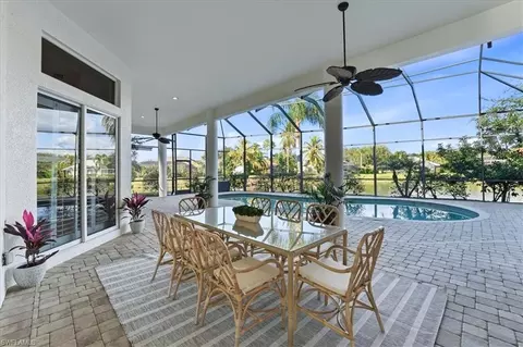 Exterior - 4785 Kittiwake Ct, Naples, FL 34119 photo 4 of 8