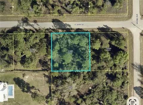 4204 E 19th St, Lehigh Acres, FL 33972