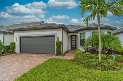 6754 Pennyroyal Dr, Naples, FL 34114