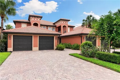 10021 Heather Ln #803, Naples, FL 34119
