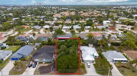 63 9th St, Bonita Springs, FL 34134