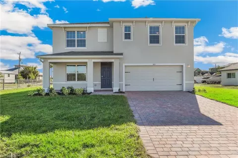 1401 NE 5th Pl, Cape Coral, FL 33909