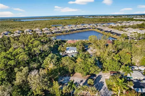 2596 Holly Ave, Naples, FL 34112 photo 27