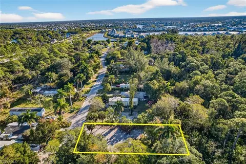 2596 Holly Ave, Naples, FL 34112 photo 13