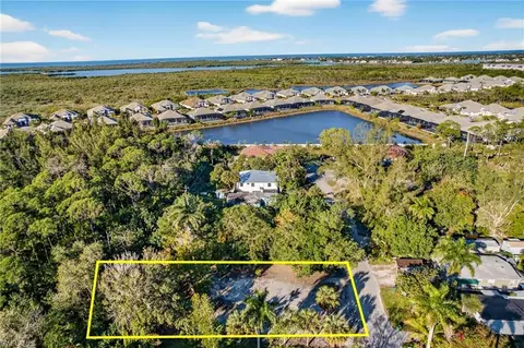2596 Holly Ave, Naples, FL 34112 photo 4