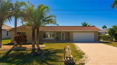 1636 SE 39th St, Cape Coral, FL 33904