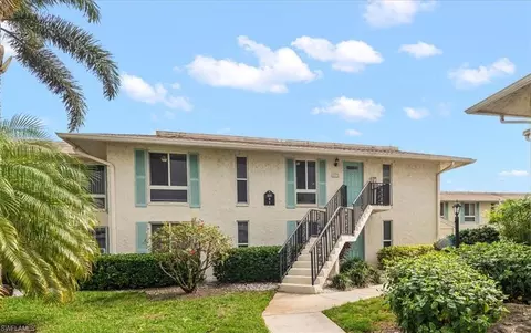 221 Palm Dr #221-2, Naples, FL 34112