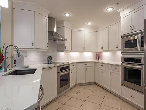 Kitchen - 60 Seagate Dr #1205, Naples, FL 34103 photo 2 of 2