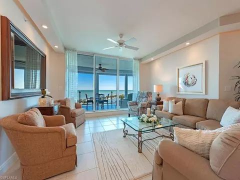 60 Seagate Dr #1205, Naples, FL 34103