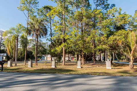 3771 31st Ave SW, Naples, FL 34117