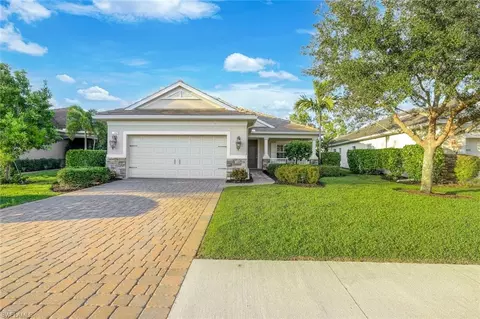3529 Canopy Cir, Naples, FL 34120