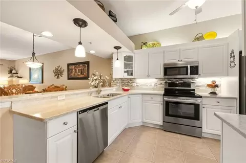 2350 Hidden Lake Ct #3, Naples, FL 34112