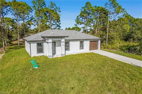 2618 41 St W, Lehigh Acres, FL 33971