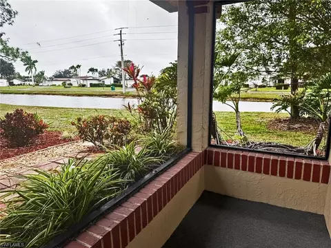 2005 Pine Isle Ln #2005, Naples, FL 34112 photo 4