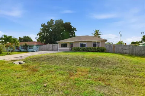 5490 27th Ave SW, Naples, FL 34116