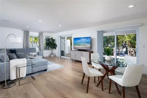 1595 Curlew Ave #4, Naples, FL 34102