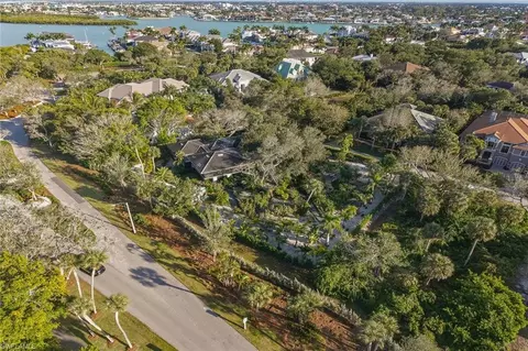 386 Live Oak Ln, Marco Island, FL 34145