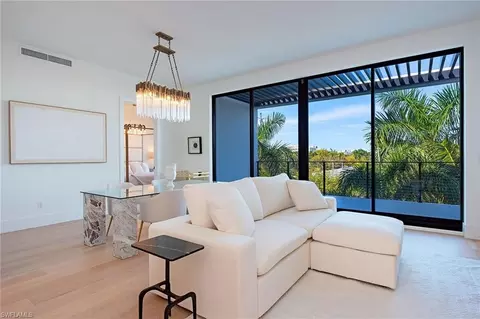 850 Central Ave #304, Naples, FL 34102